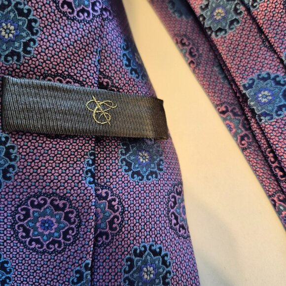 Canali 100% Silk Pink and Blue Medallion Tie - Picture 4 of 7